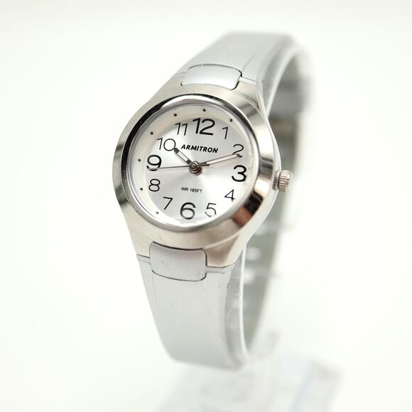 Armitron Sport Womens Analog Watch 27mm Gray Silver Dial with New Battery - Picture 1 of 9